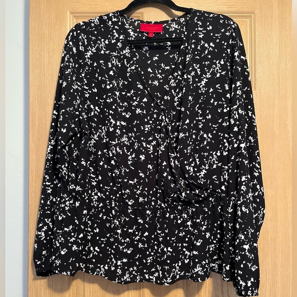 Jennifer Lopez Black and White Peplum Patterned Long Sleeve Blouse - Picture 1 of 10